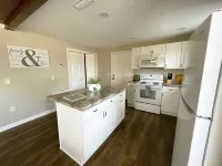 Cozy Little House in Level Plains