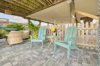 Cozy Bungalow on lagoon-10 min boat ride to the bay!