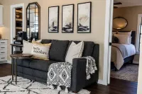 The Eagle's Nest:  A Charming Oasis Minutes from Decatur Square