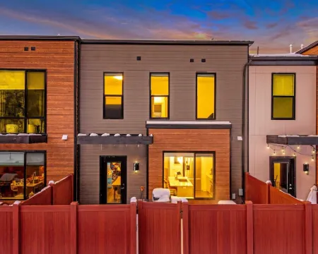 Woodward Luxury - Hot Tub! Trails/Nature from the back patio Hotels in Summit Park