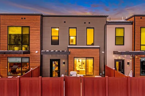 Woodward Luxury - Hot Tub! Trails/Nature from the back patio