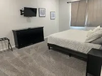 Quiet Custom Apartment with Separate Entry