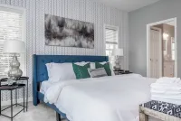 Modern Home! Golf Simulator - Poker - Pet Friendly