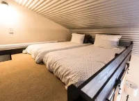 The Ranch Motel. Large cottage in a country setting with pool and hot tub.