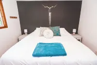 Perfect Waterfront Getaway between the Lakes Hotels in Marquette County