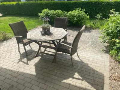 Well-being Wellness Residence WHG 2 with garden Hotels near Kirr