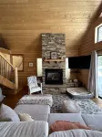 Cozy Cabin Nestled in the Woods. Plenty of Snow Mobile and Atv Parking! Hotels in Duck Creek Village