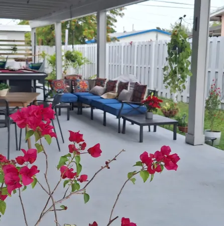 3-Bedroom Private Duplex House with WI-FI, Parking ,Enjoy a Peaceful Getaway