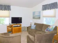 10 mins to Ocean City beach & more... 2 bdrm 2 bath, LRm, FamRm. Skylights.