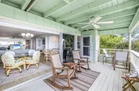 DIRECTLY ON PRIVATE  BEACH! AMAZING PANORAMIC GULF VIEWS! MODERN, COZY CONDO.