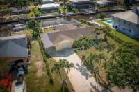 Casa Bonita, "Sun & Fun"-On Canal with Pool Hotels near Gulfcoast Coin & Jewelry