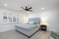 Upscale Family Gem ~ Scenic Pool ~ Game Room ~ Pkg