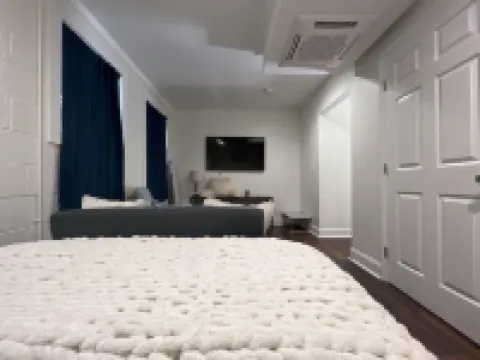 1 BR Fully Handicap Accessible