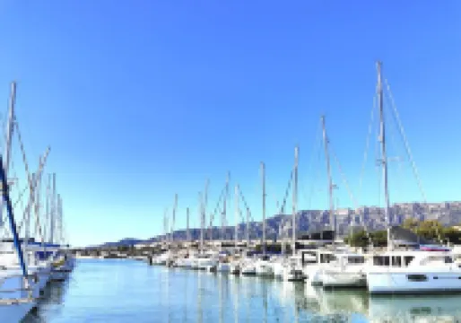 Piso Nuevo y Céntrico con Piscina en Sant Carles de la Rápita 聖卡洛斯拉臘皮塔酒店