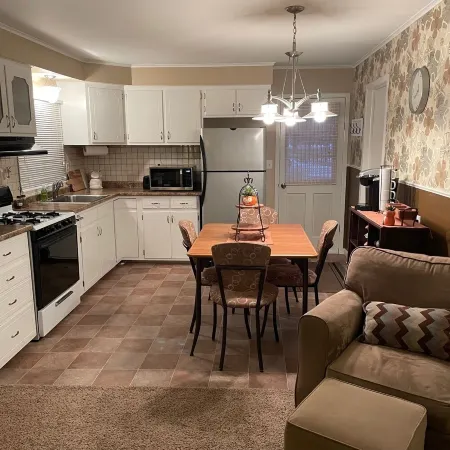 Relaxing Cozy Getaway near Forest Lake, Outdoor Recreation