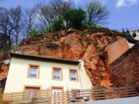 FELSENHAUS with view over Trier - living in the rock