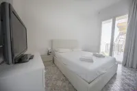 Villa Francesca Sicily 16, Apartment in Villa on the sea