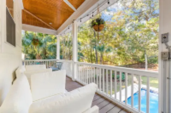 Pura Vida Villa: Luxury Coastal Retreat with Private Heated Pool