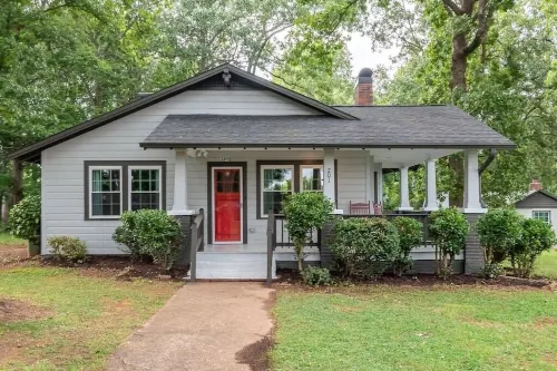 Modern Bungalow near River, CLT & Belmont Abbey