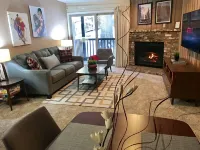 Canyon Lodge CHAMONIX Condo. Minutes Walk From Lifts.