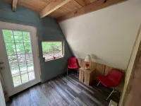 Cabin #3 Francis - Custom built A-Frame Bunkhouse - pet and kid friendly
