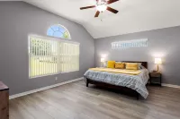 Charming 4 Bedroom House near Lake McQueeney Hotels in McQueeney