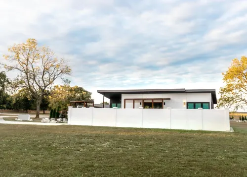 Modern luxury vacation home