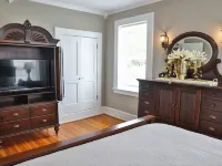 The Grand Colonial Manor on East 11th - 3 Kings! Hotels in Anniston