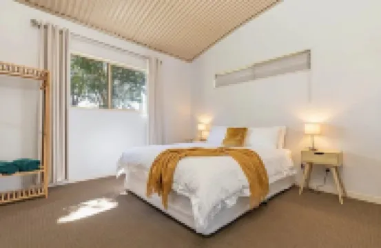 Dam It Getaway- 2 bed cabin