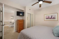 Beautiful Pup-Friendly Oceanfront Resort with Gym, Pool & Games! Well Stocked!