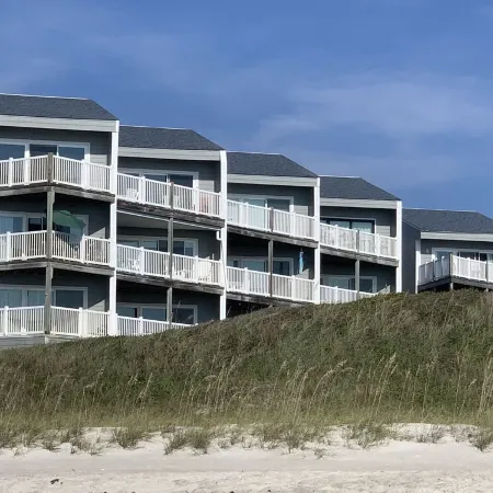 Oceanfront 2 bedroom 2 bath condo, beautifully decorated and maintained