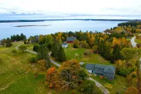Captain Jacob Lincoln 1790 Farmhouse with attached Barn