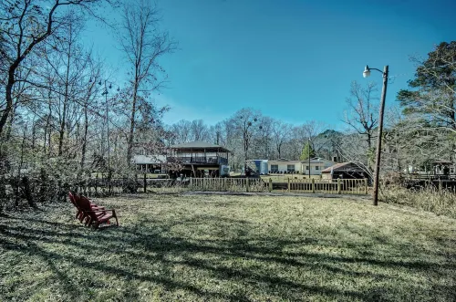 Lake Harbor Landing - Cozy Cottage on the Rez