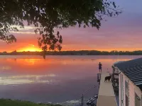 Fish Hook Cabin-Cozy cabin on Lake Osakis with sunsets, fishing & nature abound