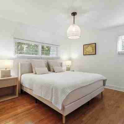 Brand new renovated home in Fontana!! Rooms