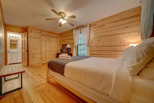 Mountain Top Retreat - Secluded Mountain Cabin Close to North Carolina! 유니온 카운티 호텔