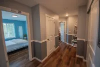 Luxury Home Retreat-Sweeping Views + Large Hot Tub