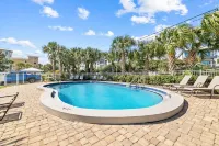 Ground floor gulf front beach Blue Tide condo between Alys beach & The Hub. - Pools