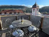 Sonniges Apartment am Alten Binauer Schloss -malerischer Ausblick auf den Neckar