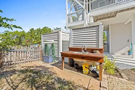 Cape Breeze - 4 Bed/3 Bath Cape San Blas OASIS with Amazing Pool!