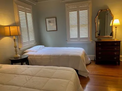 Elegant Historic Cottage in Downtown Edenton