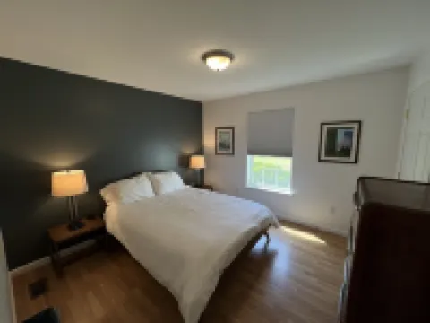 Relaxing 2 bedroom home minutes away from PMRP