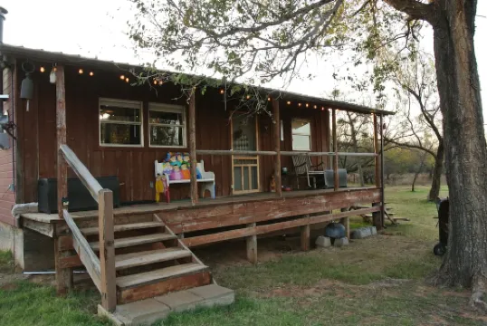 Rustic cabin on the Texas Red River