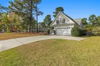 New Putting Green / 5 Mins to Pinehurst / Sleeps 8