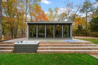 LUX Designer Private Waterfront Crooked River SEBAGO