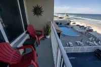 Amazing Renovated Beachfront Studio at Daytona Beach