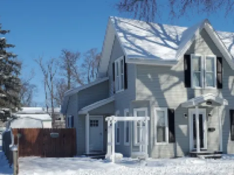 Our historic 140 year old home is a minutes walk to Downtown Flushing Hotels in Flushing