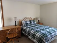 Cozy ski-in/ski-out condo on Mount Snow w/fireplace