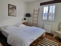Superb renovated villa in Kerdalé with large garden - 400m from the beach Hotels in Trégunc