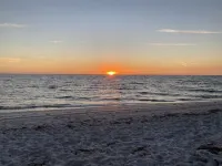 Waterfront island retreat Hotels in Placida